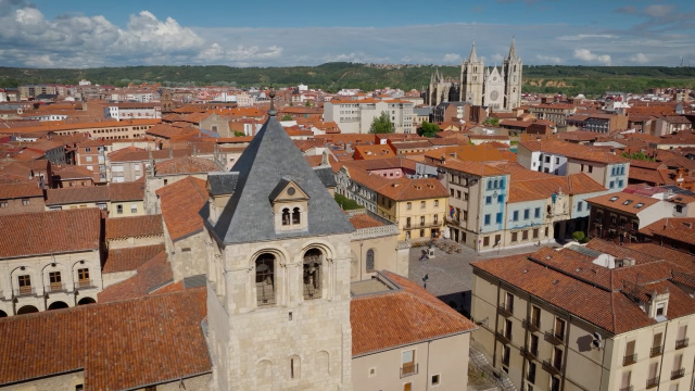 LEÓN