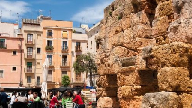 PLAZA DE LA FONT, PLAZA DEL FÒRUM, PLAZA DEL REI