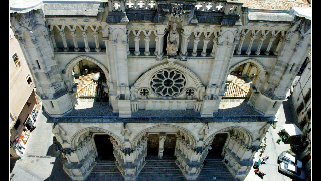 CATEDRAL DE SANTA MARÍA Y SAN JULIÁN