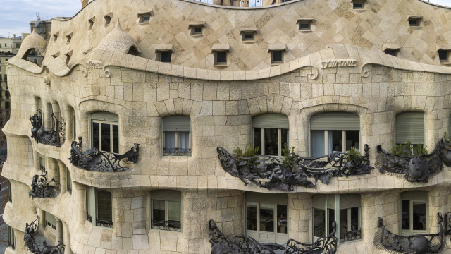 CASA MILÀ -